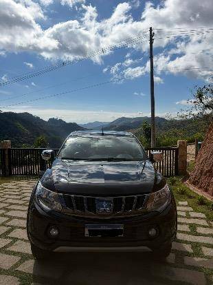 MITSUBISHI L200 TRITON 2.4 16V TURBO DIESEL SPORT HPE CD 4P 4X4 AUTOMÁTICO MITSUBISHI L200 TRITON 2.4 16V TURBO DIESEL SPORT HPE CD 4P 4X4 AUTOMÁTICO